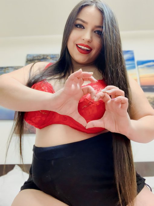 Happy Valentine's Day &hearts;️&hearts;️&hearts;️&hearts;️ https://t.co/x6150obdPV