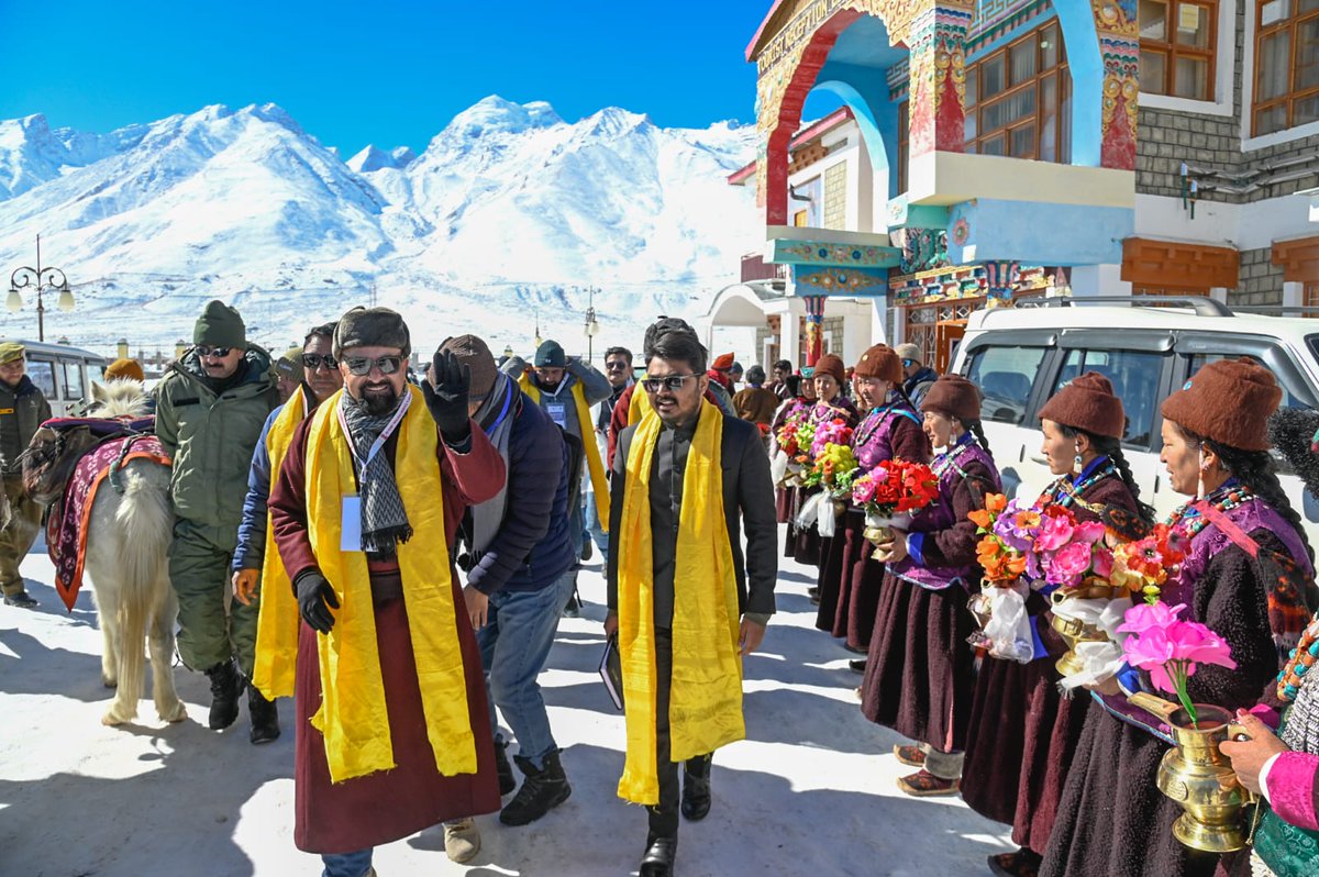 DIPR_Kargil's tweet image. Chairman/CEC, @LAHDC_Kgl, Dr. Mohd Jaffer Akhoon @drajaffer on Wednesday inaugurated 2nd Edition of Zanskar Winter Sport &amp;amp; Tourism festival 2023-24 at Sport Stadium Padum, Zanskar.
#VisitLadakh #ZanskarFestival 
#Ladakhtourism 
@tourismgoi
@lg_ladakh
@sectourismutl
@dc_Kgl 1/2