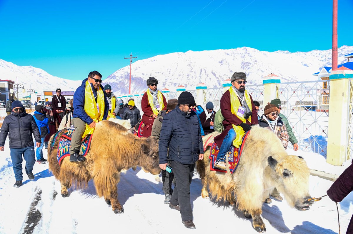 DIPR_Kargil's tweet image. Chairman/CEC, @LAHDC_Kgl, Dr. Mohd Jaffer Akhoon @drajaffer on Wednesday inaugurated 2nd Edition of Zanskar Winter Sport &amp;amp; Tourism festival 2023-24 at Sport Stadium Padum, Zanskar.
#VisitLadakh #ZanskarFestival 
#Ladakhtourism 
@tourismgoi
@lg_ladakh
@sectourismutl
@dc_Kgl 1/2