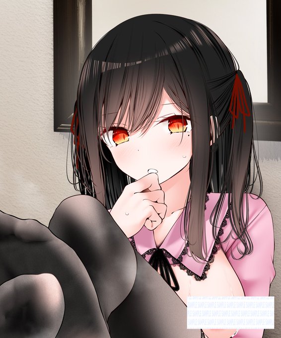 《ジエス作品紹介⑥》
【大嘘/Grand Ecstasy girls】
タイツと足といえばこの先生❣
大嘘先生がジエスに電撃参戦です🔥
地雷系ガールの蒸れた足と股間が印象的な一枚を本誌でぜひご覧くださいね🎶 