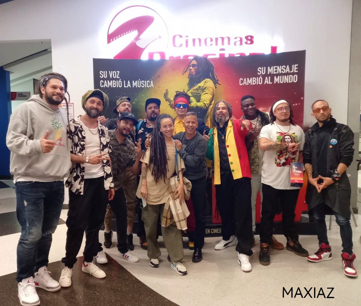 Maxiaz Prensa tweet media