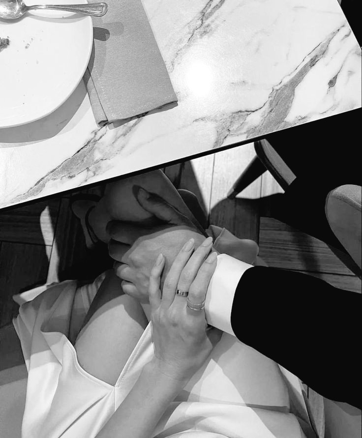 ChxceBass's tweet photo. Dinner time ๐ค #Chammer https://t.co/LLDw18P7Jm