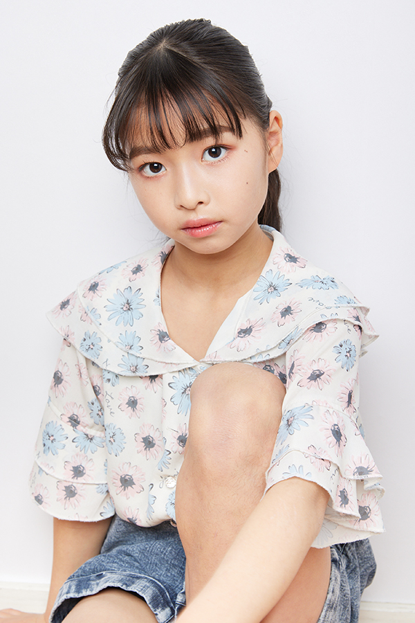 RION_FUK's tweet photo. 今回初参加のいろはちゃん・莉亜ちゃんが小学校卒業間近ということで3部のテーマは卒業・入学です。
どんな衣装や小道具が登場するのか
ぜひ！お楽しみに。 https://t.co/l26RzL6Ju8