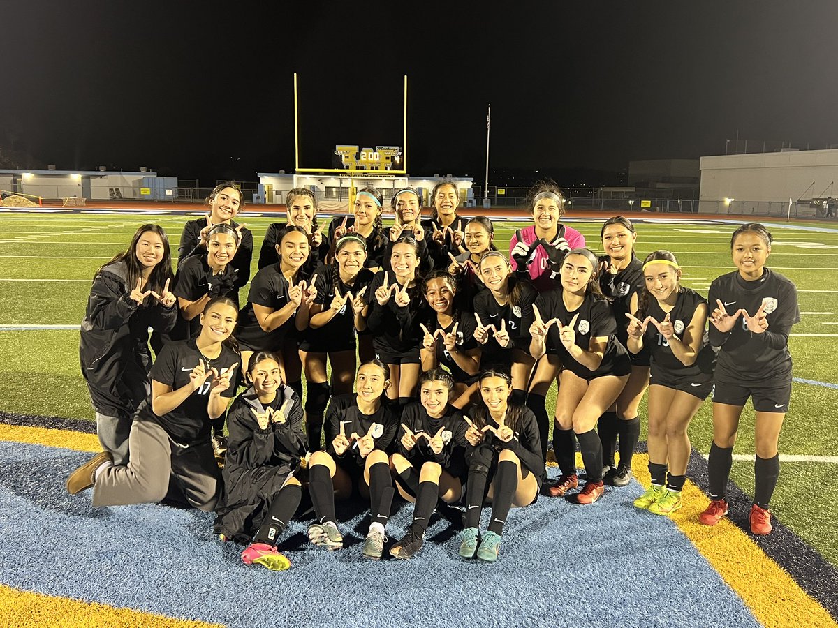 RyanJMaine's tweet photo. Off to the Semifinals!!
Walnut - 4️⃣
La Canada - 1️⃣
So proud of this team & their resiliency!
@WVUSD_Tweet | #WalnutPride https://t.co/hOvKjw4da6
