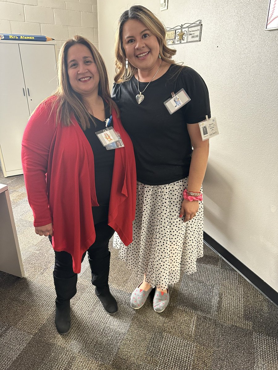 gina moon tweet media