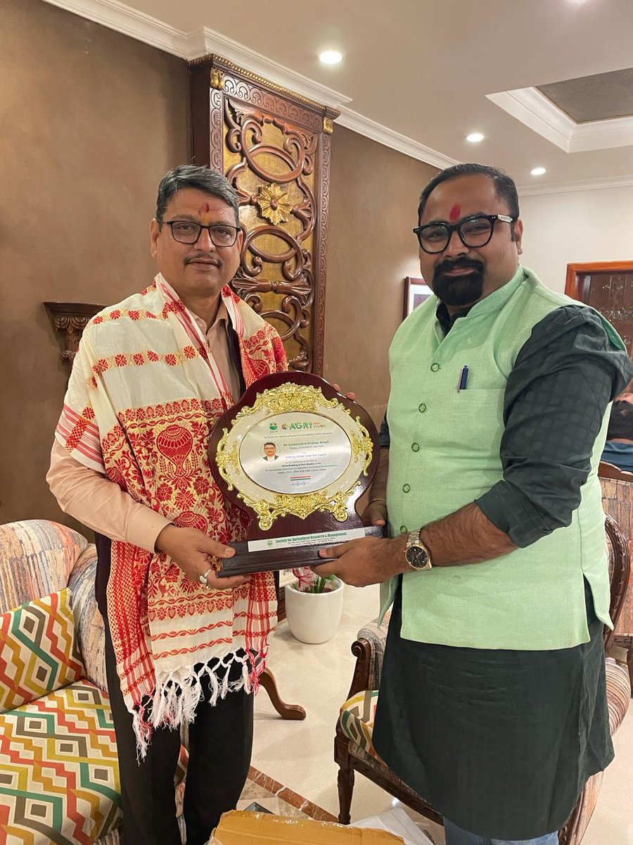 sarmodisha's tweet photo. On behalf of Society for Agricultural Research and Management (SARM) feeling honoured and humbled to felicitate the "Wheat Man of India" Dr. Gyanendra Pratap Singh, Director, ICAR-NBPGR, New Delhi with the Distinguished Scientist Award on AGRIVISION 2024
@GYANENDRAPSIN11 https://t.co/Xb1h7dsDnP
