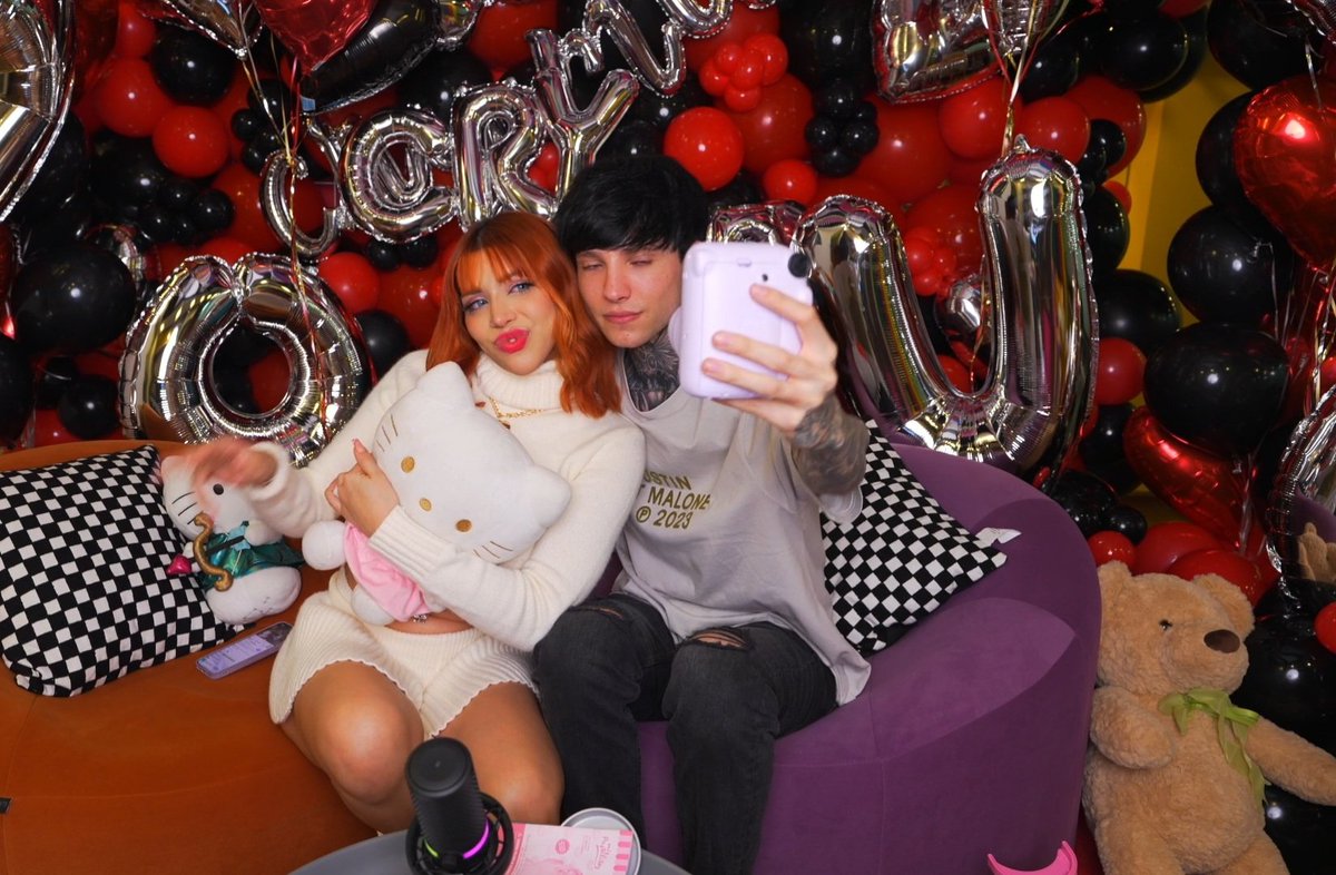 Ginnaforever's tweet photo. @yerimua  hay mana este fue el mejor crymua aparte de halloween 🎃 pero el crymua san valentin ameeeeeee 🥰🥰 https://t.co/EacSUMrHgm