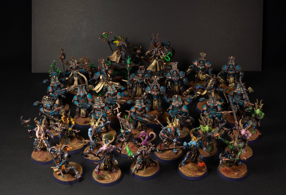 Looking to sell this Thousand Sons army, painted by my Girlfriend. If you're interested, please PM me and I can give you more info.

#warhammer #warhammer40k #warhammerminiatures #gamesworkshop #minipainting #miniaturepainting #miniatures #thousandsons