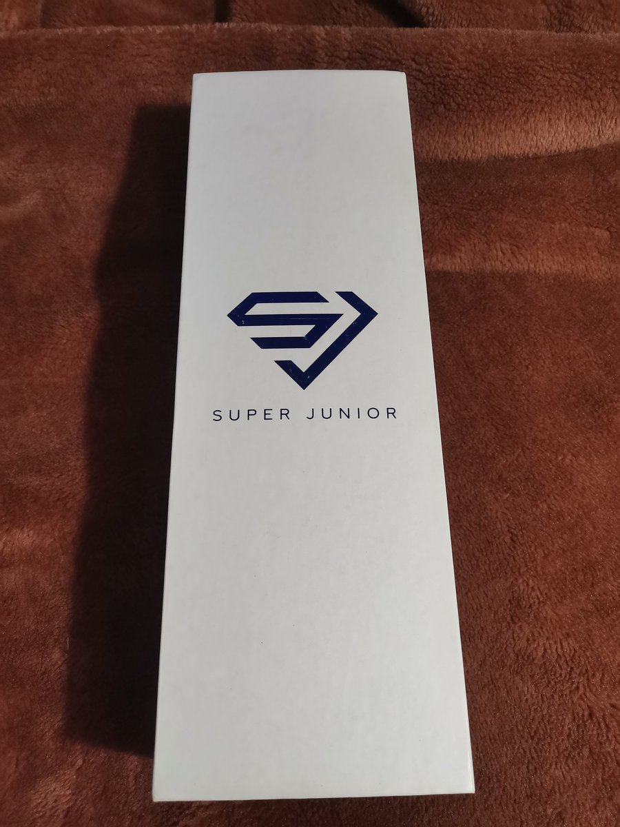 se0kminn13's tweet photo. wts lfb | #selleing

❛ ༉‧₊˚ SUPER JUNIOR LIGHTSTICK V1 / suju bong v1 
𓏔 1800 php
- used once during SS8
- still good as new
- no issues/no damages

rfs: decluttering

📍mod: ggx
📍mop: gcash https://t.co/Fk6hIExt9I