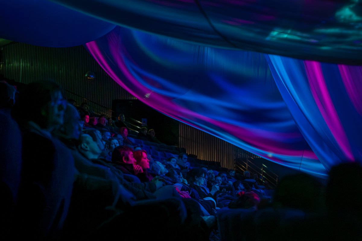 Cirque Éloize tweet media