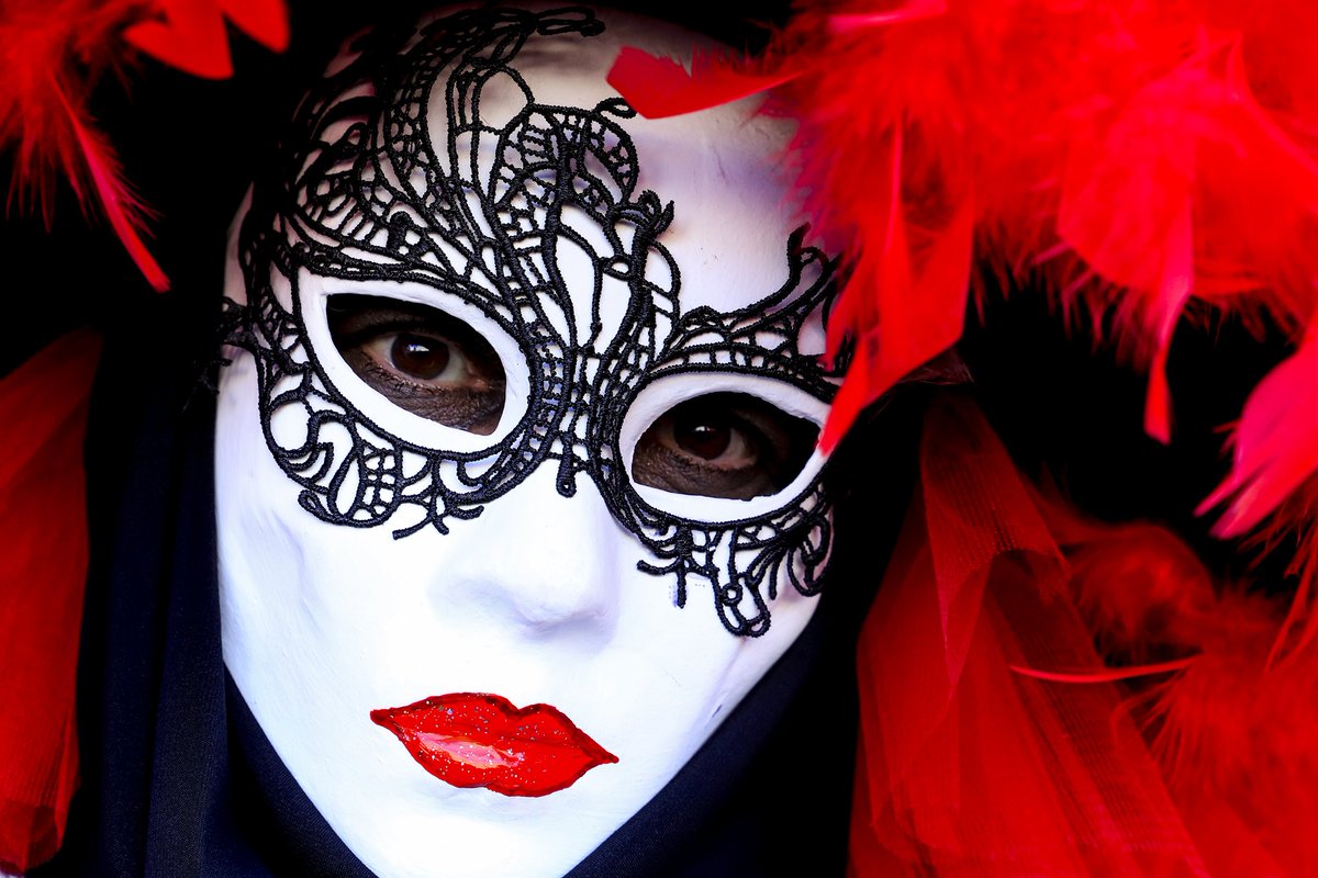 naccaridavide's tweet photo. Il carnevale veneziano è finito. https://t.co/WLEtseOplI