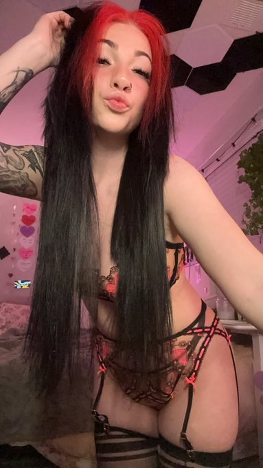 V dayyyy https://t.co/JU7efAtJCQ