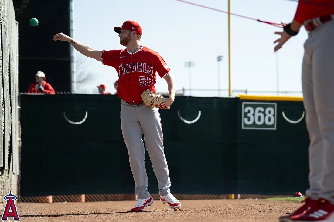 Here’s a look at the #Angels 2024 red jersey, with the changes Nike made:

(via TheHaloWay)