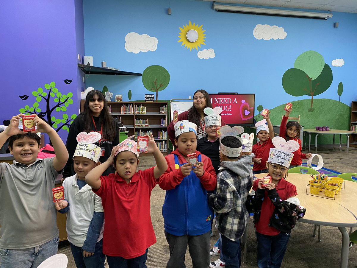 SAguirre_TISD's tweet photo. A ♥️ felt thank you to Rebecca and Edith for developing and delivering an awesome Valentine’s Day lesson to our Kinder students. They loved it! @edecena_TISD #HSEducation&TrainingProgram https://t.co/UA8dt0v6Q5