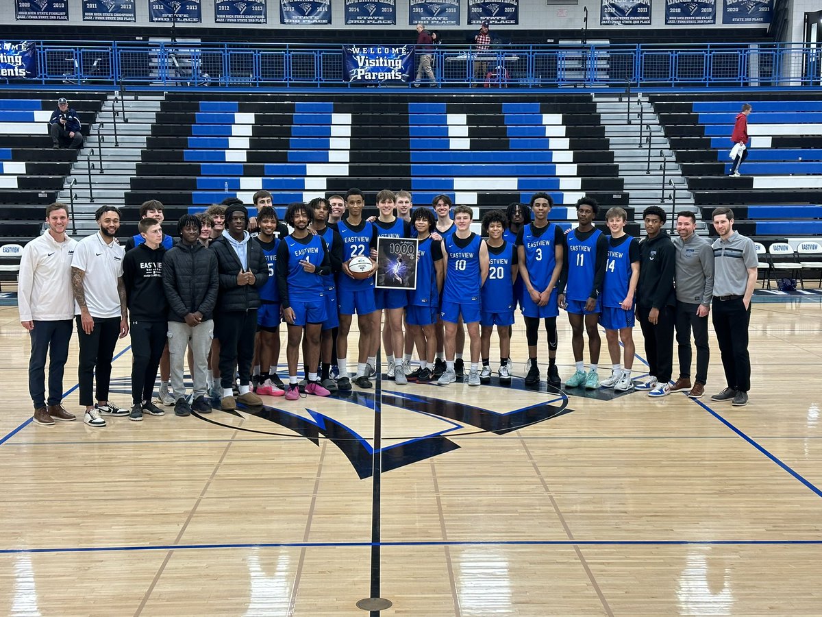 EVBoysHoops's tweet photo. Congratulations to @jonmekonnen on reaching the career milestone of joining the 1,000 point club at Eastview High school. Not only is Jon a tremendous basketball player, but he is an even better person! https://t.co/EUuIFZ1JvN