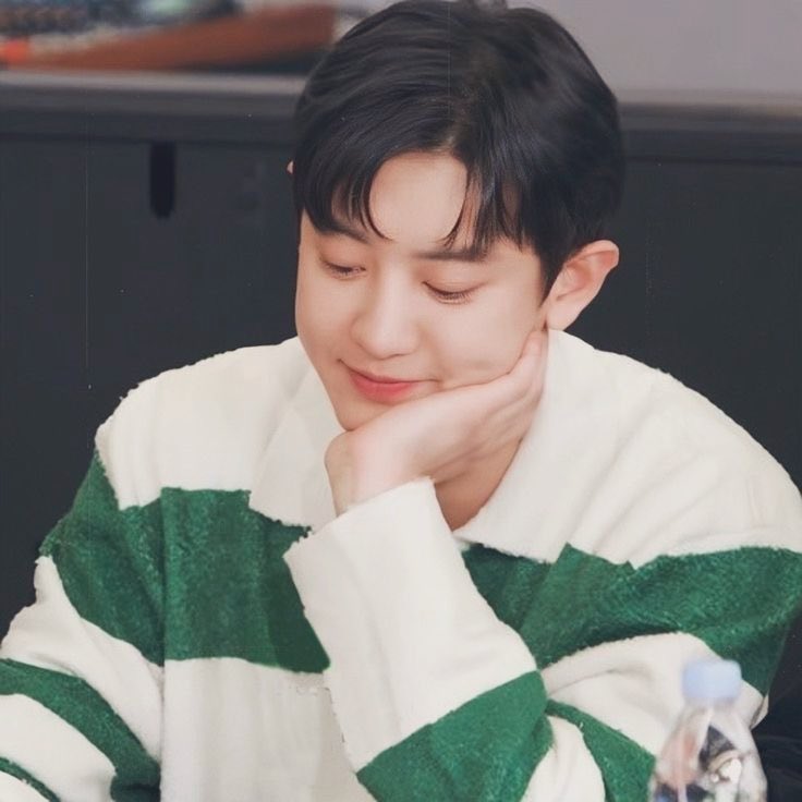 xiuby_doo's tweet photo. To My Master : @HVPark 

Without you there may as well be no music. I litter the airways to be surrounded by that beautiful voice. Yet no love song could describe how much you mean to me.

Happy Valentine’s Day 📻 https://t.co/kJ3UZ70tWz