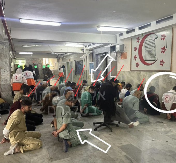 #بریکنگ_نیوز 

اسرائیلی فوجی درندوں نے غزہ کے امل ہسپتال سے طبی عملے کو یرغمال بنا کر ان کی یہ تصویر جاری کی ہے جس میں انہیں دہشت گرد دکھایا گیا ہے 

اسرائیل سے بڑھ کر کوئی دہشت گرد نہیں ہے 

<a href="/GNMadani/">Ghulam Nabi Madni</a>