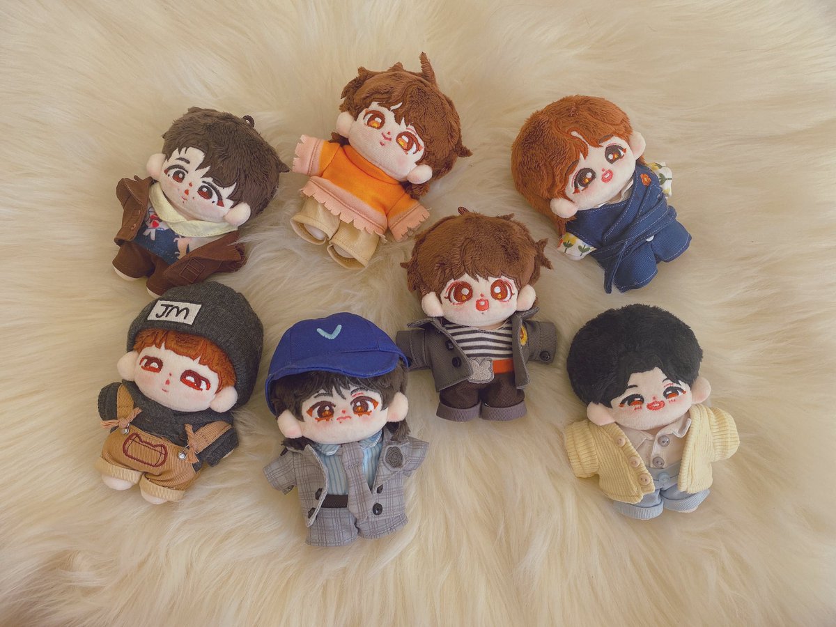 เปิดสั่งน้อง BT SOLO Doll (with outfit) 🎁❤️ ขนาด 10 cm (Group order pls DM ) 

• ราคาตัวละ 850฿ 

💜สั่งซื้อ ~ DM 

💜เปิดสั่งแล้ววันนี้ - 15 มี.ค. 67 (15th Mar)
#btsdoll #BTSDolls  #방탄인형 #ตุ๊กตาบังทัน  #ตลาดนัดบังทัน #ตลาดรถไฟบังทัน