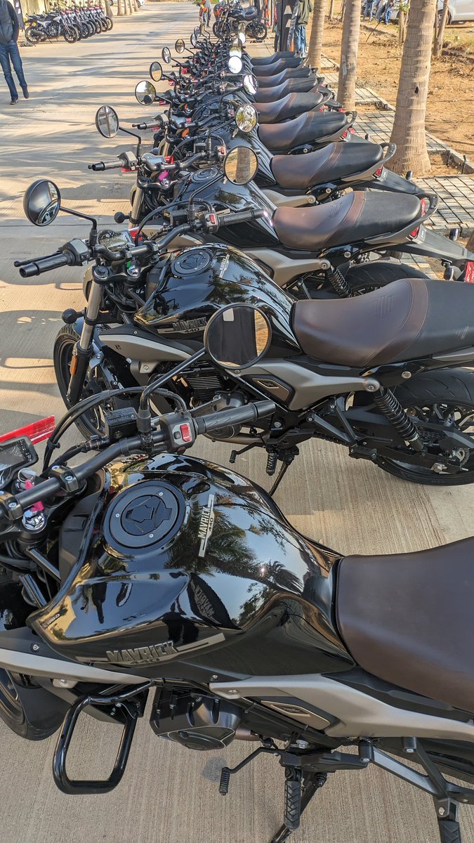 What a line up! One of the biggest two wheeler media ride events in recent times. I'm told 45 bikes here! Have any questions around the @HeroMotoCorp Mavrick? Ask them here...