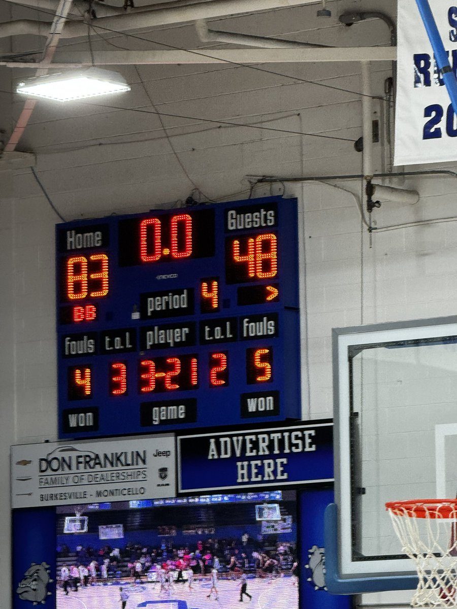 ClintonBulldogs's tweet photo. Big Bulldogs win over Russell County tonight. https://t.co/FORz1behI9