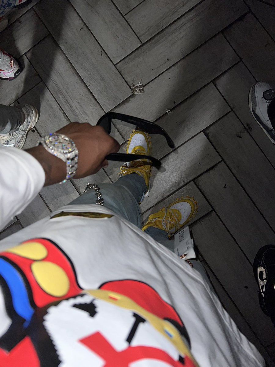 lahclea7's tweet image. 🏴‍☠️Its a parade inside my city yeaa”