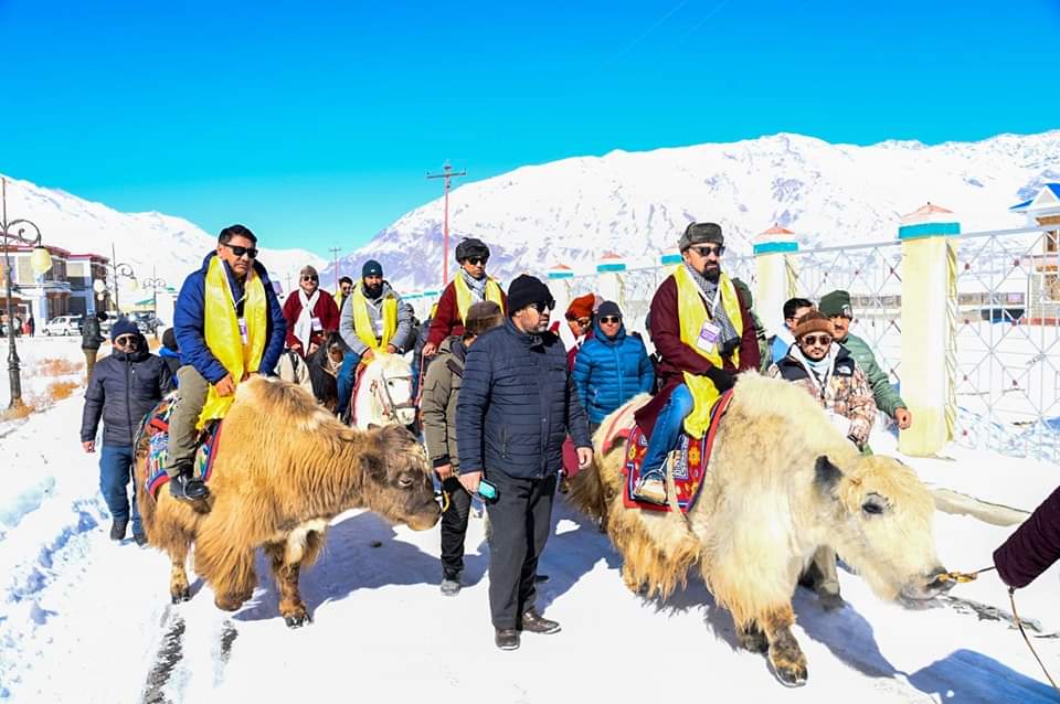 #Ladakh: Chairman/CEC, <a href="/LAHDC_Kgl/">LAHDC Kargil</a>, Dr. Mohd Jaffer Akhoon (<a href="/drajaffer/">Dr Mohd Jaffer Akhoon</a>) inaugurated 2nd Edition of Zanskar Winter Sport &amp; Tourism Festival at Sport Stadium Padum, Zanskar. 

The event showcased traditional rituals, local performances, and sports competitions, emphasizing rich