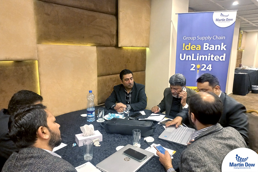 MartinDowGroup_'s tweet photo. Led by top executives, the session aimed to generate key ideas for Performance Objectives FY2024, emphasizing operational excellence, financial performance, customer delight, and people development.

2/3 https://t.co/wjPDnSNsGe