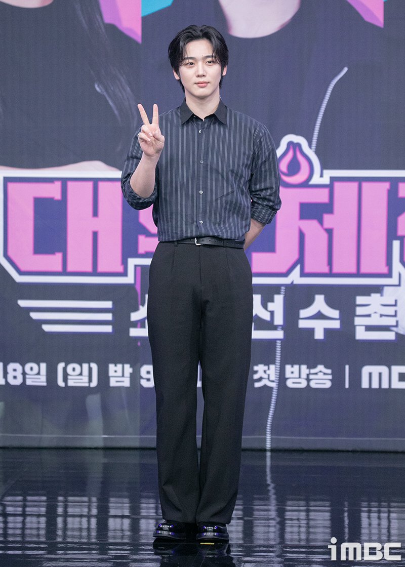imbcenews's tweet photo. [포토] 김요한, 태권도 국대 상비군 출신 가수

#김요한 #KIMYOHAN #WEi #위아이 #대학체전 #소년선수촌 [iMBC 직찍]

⬇️고화질 Click Plz⬇️ 
https://t.co/eIiFO1rB6m https://t.co/fPlUYlkS9o