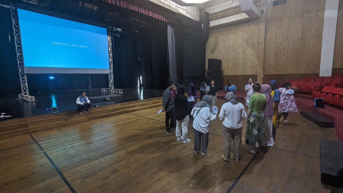 Erminia Colucci👣 tweet media