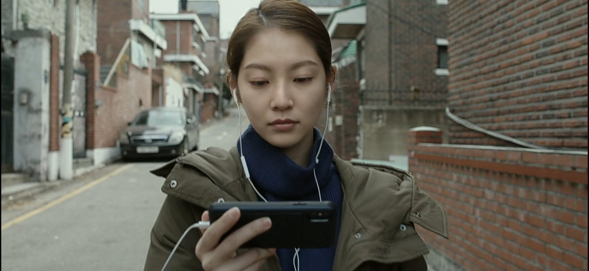 1023film's tweet photo. “i’m no good on my own, i just pretend to be.”

aloners (2021) dir. hong sungeun https://t.co/nPSK3gjl3E