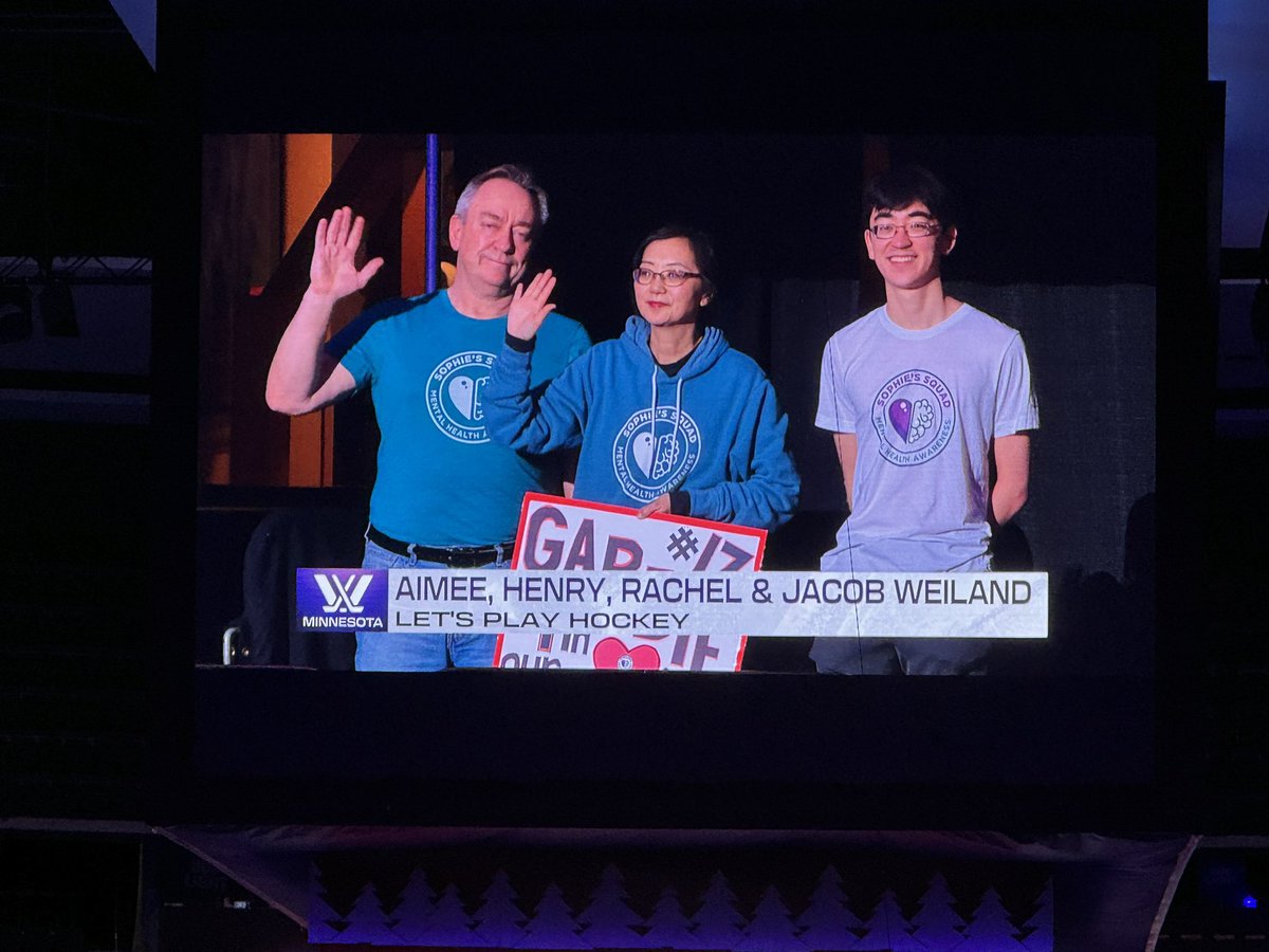 SophiesSquad's tweet photo. What a night!  Thanks Wieland family for helping get it started!  

#letsplayhockey
#hockeyhitsback
@PWHL_Ottawa @PWHL_Minnesota https://t.co/vPZZKMxwBu