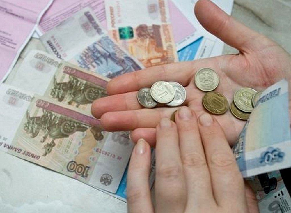 В Госдуме предложили отменить налог на доход при зарплате менее 30 тыс. рублей. Законопроект, разработанный парламентариями, внесут в Госдуму в четверг, 15 февраля.