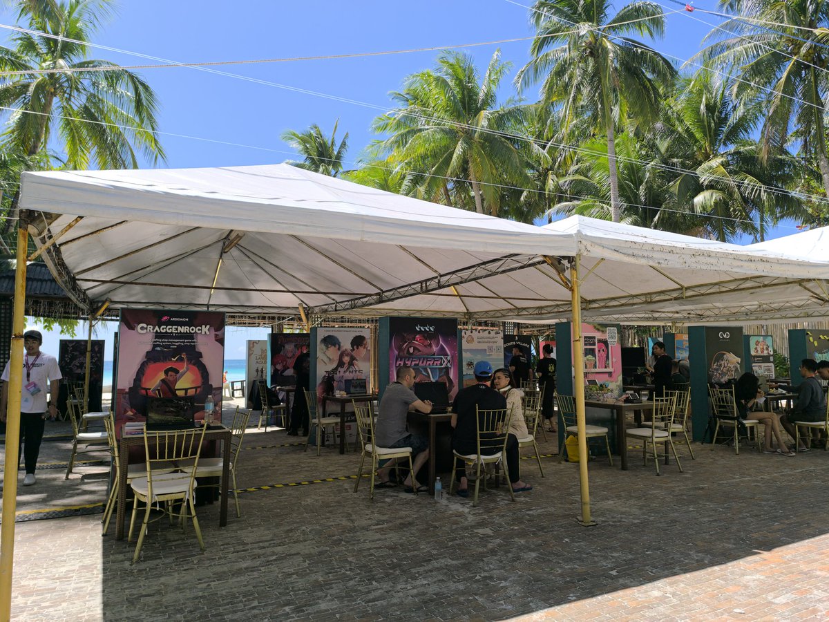 mac_coloma's tweet image. #GameDevSummit's Indie Games track puts the spotlight on local game developers. They are currently showcasing their works for GDS attendees at the Sea Wind Resort.