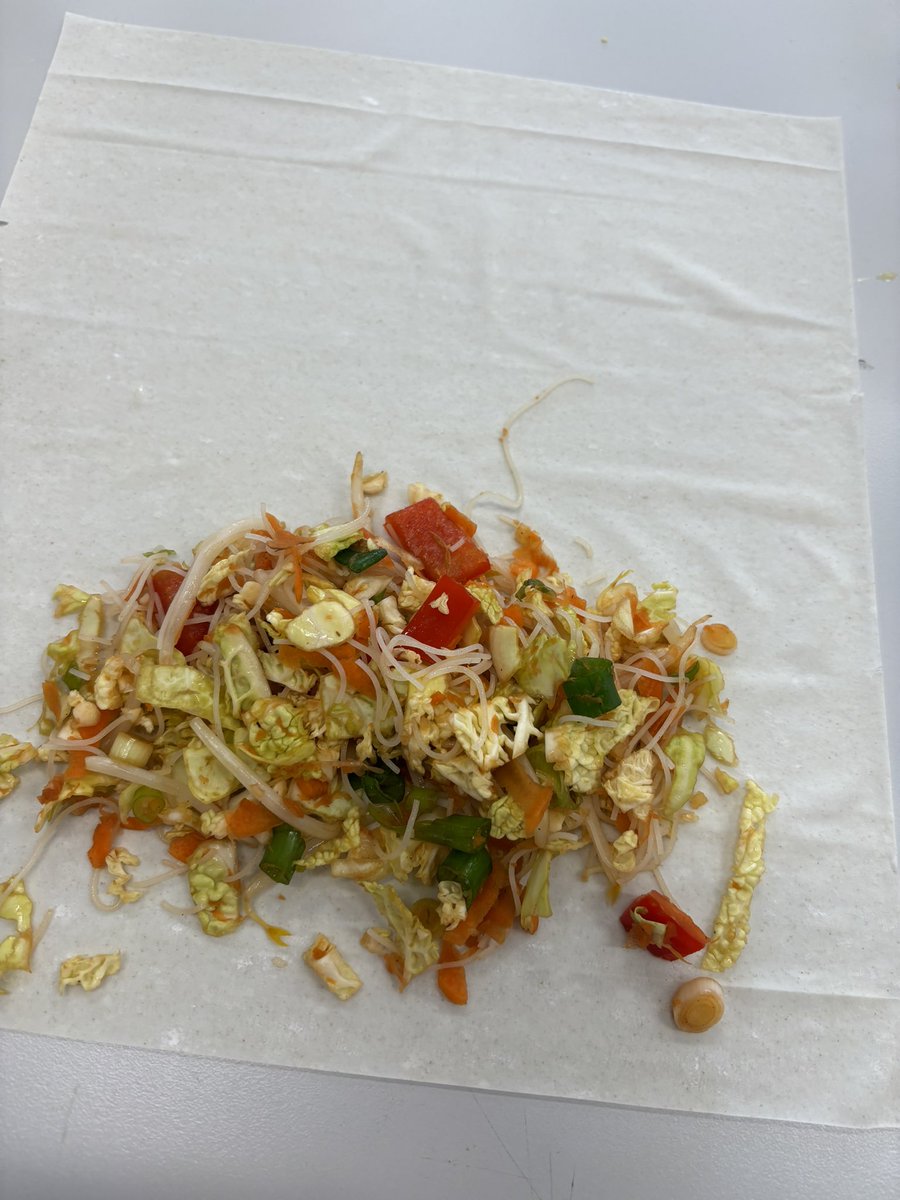 Class 2H tweet media