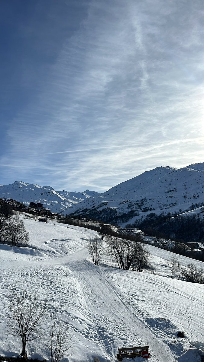 SKI TRIP 2025 is out on Parent Mail!!! Open to all current year 6/7 pupils 🎿🎿#VOICE