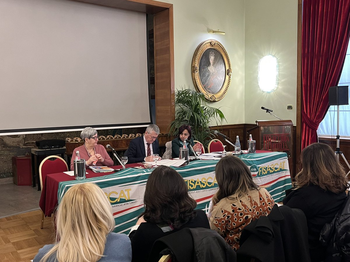 FisascatCisl75's tweet photo. #15febbraio #CoordinamentoDonne #FisascatCisl La segretaria nazionale @aurorablanca_: “Prevedere la #ClausolaSociale in tutti i #Contratti, così da favorire l’emersione delle reali misure adottate dalle imprese per raggiungere la parità di genere e assicurare l’inclusione sociale”
