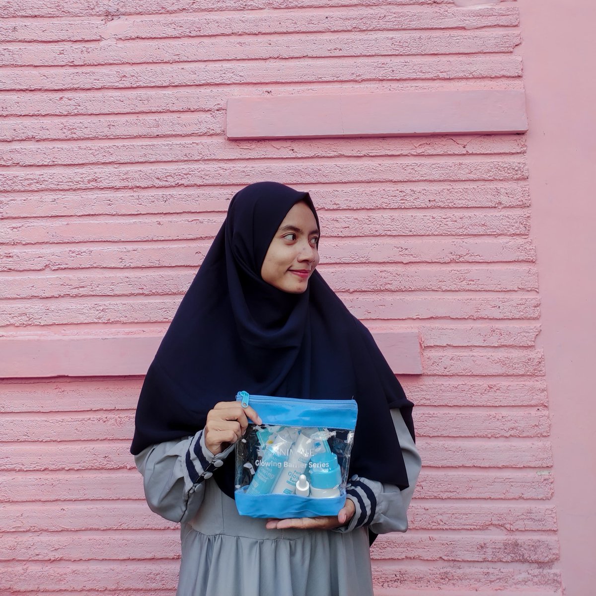 aisyah0924's tweet photo. Gak nyangka banget skin barrierku membaik karena paket skincare ini 
Harganya terjangkau banget, dibawah 100ribuan 

@animateofficial.id
#bedamasalahbedasolusi #cantikgakharusmahal #bpom #halal #hidupkancantikmu https://t.co/1rTl5VFxzO
