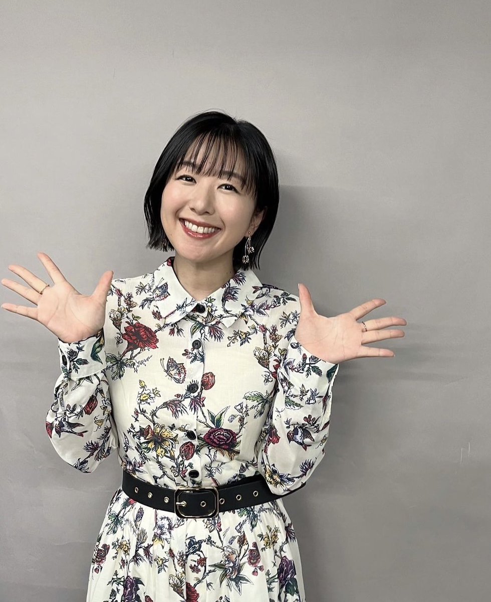 茅野愛衣かやふぇしゅB2ポスター カタログ - メルカリ