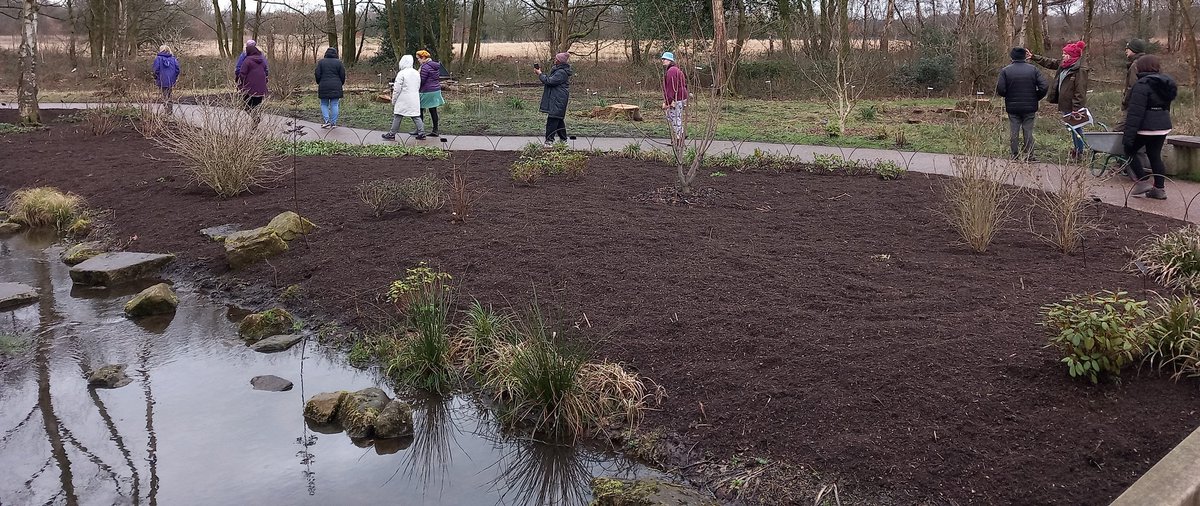 NicolaInnes11's tweet photo. RHS Bridgewater trip this week with our support worker Louise and carers/service users from Bury EIT. Great turn out and everyone reported to have enjoyed the day! @myplace2gr0w @PennineCareNHS @RHSBridgewater https://t.co/cCgQ2JZ6xE