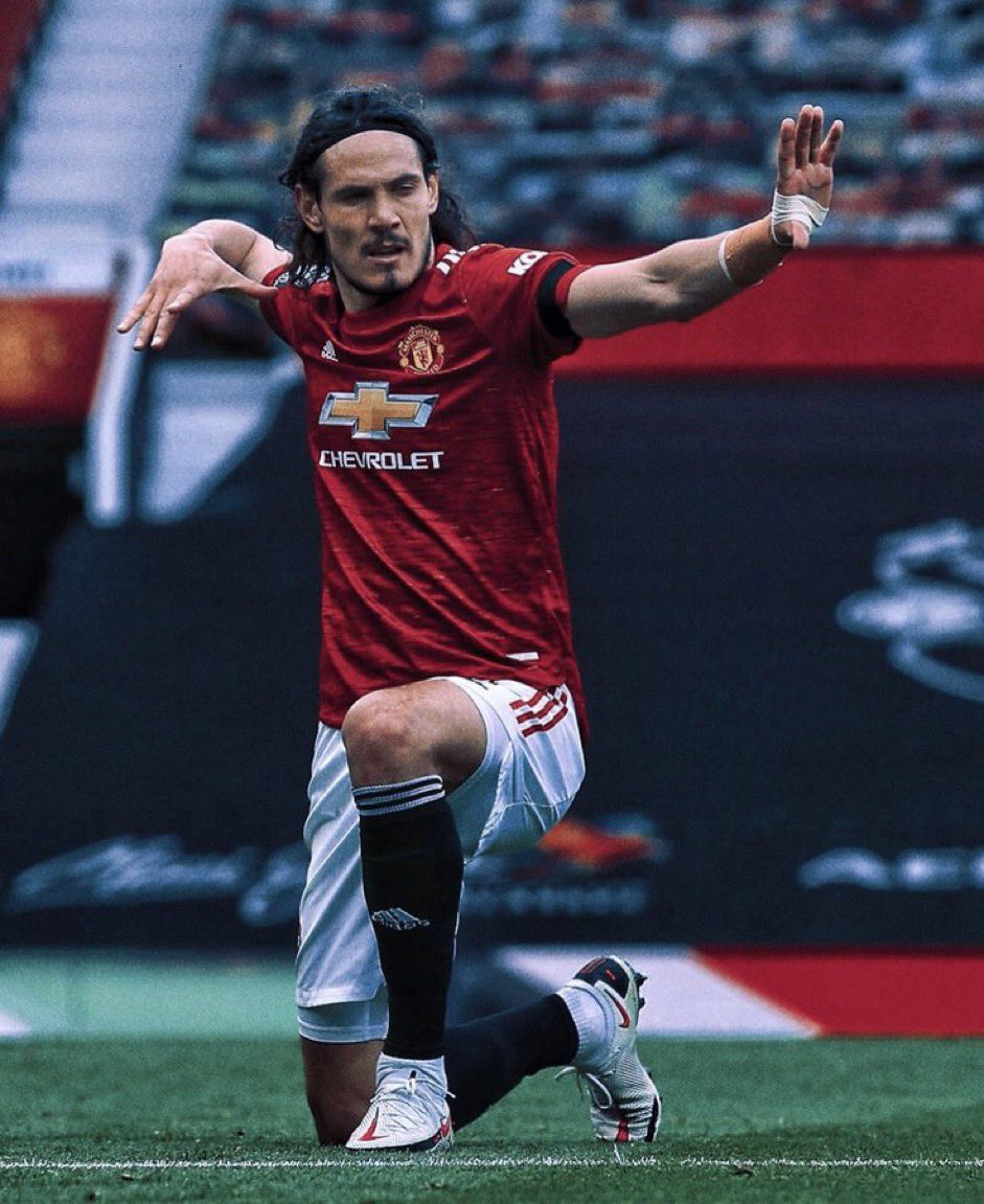 Top 10 Edison Cavani goals for Man United. 

[A Thread]