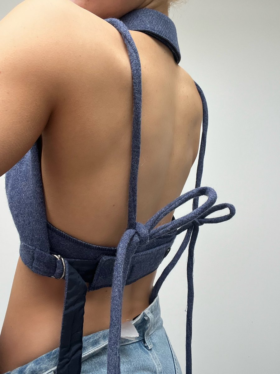 SarahORobinson_'s tweet photo. Our second 10 X 10 bralet is now available online in Blue Wool.

[Purchase through our website under ‘Sarah’s Signature Style Shop’]

#upcycle #upcycled #upcycling #blazer #outfit #outfitinspiration #upnextdesigner #upcomingdesigner https://t.co/cI5lOmm0dc