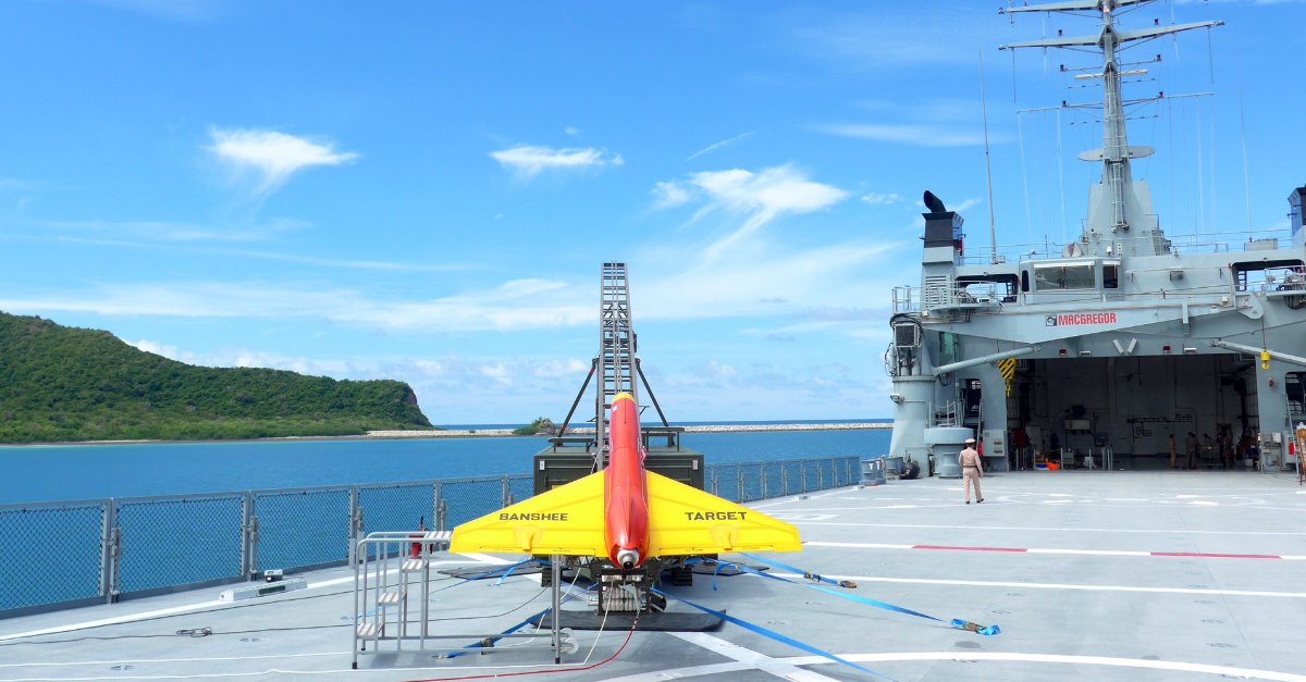 Inbound aerial threats can appear anytime; preparing for these scenarios is critical. Our Banshee uncrewed aerial targets can be launched from the deck of various naval vessels in addition to land-based ranges. Learn more here: ow.ly/YLF550QBIAn #Banshee #UAVs #Defence