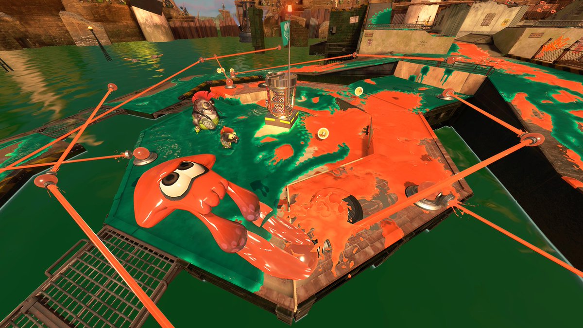 SplatoonJP's tweet photo. ここは「どんぴこ闘技場」。
サーモンランの最後の追加ステージだ。
流刑地を改造して作られたこの闘技場では、より強く、よりおいしいシャケを決めるための決闘が日夜繰り広げられている。
挑戦するイカたちに対しても、彼らはやる気満々のようだ。 https://t.co/vBfHw8NZjz