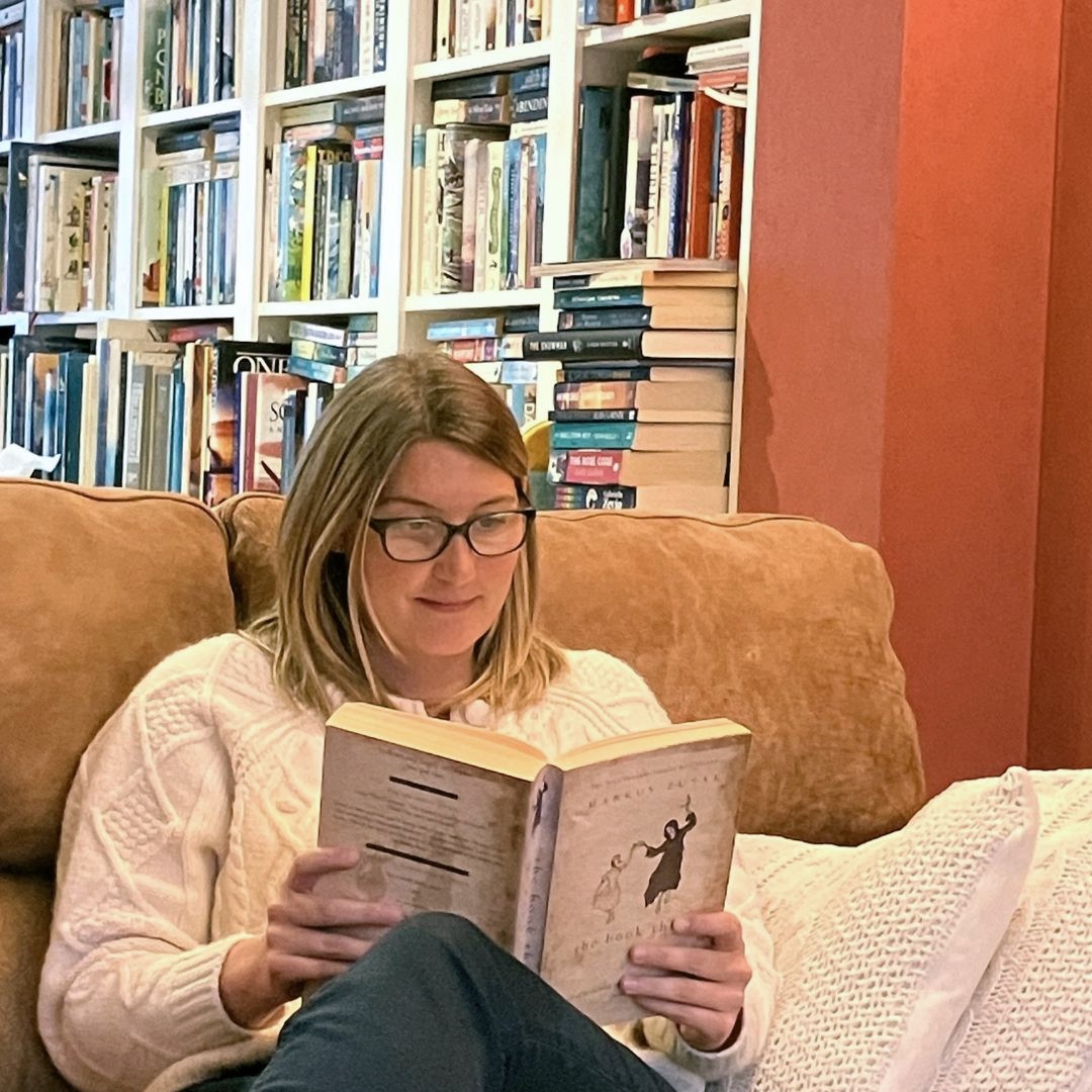 We are collecting books for young people living in difficult circumstances to give out on World Book Day! To donate, bring your books to one of our drop-off points:

Woking Library
Quadrant Court reception, Woking
Dakota reception, Weybridge
Fairmount House reception, Leatherhead