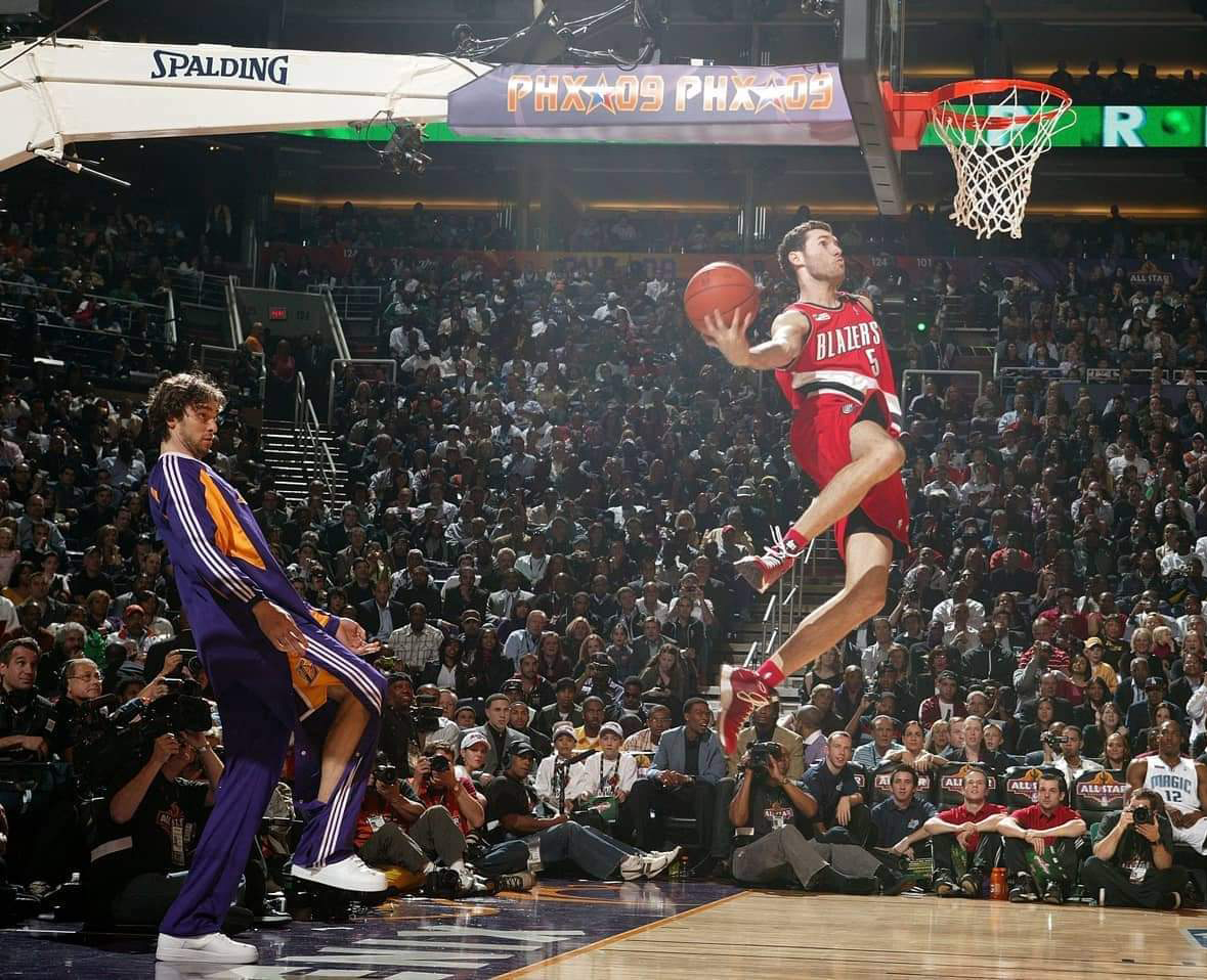 paugasol's tweet photo. Siempre que llega el @NBAAllStar, pienso en esta locura de @rudy5fernandez 🤯 https://t.co/0cdCuXW6vY