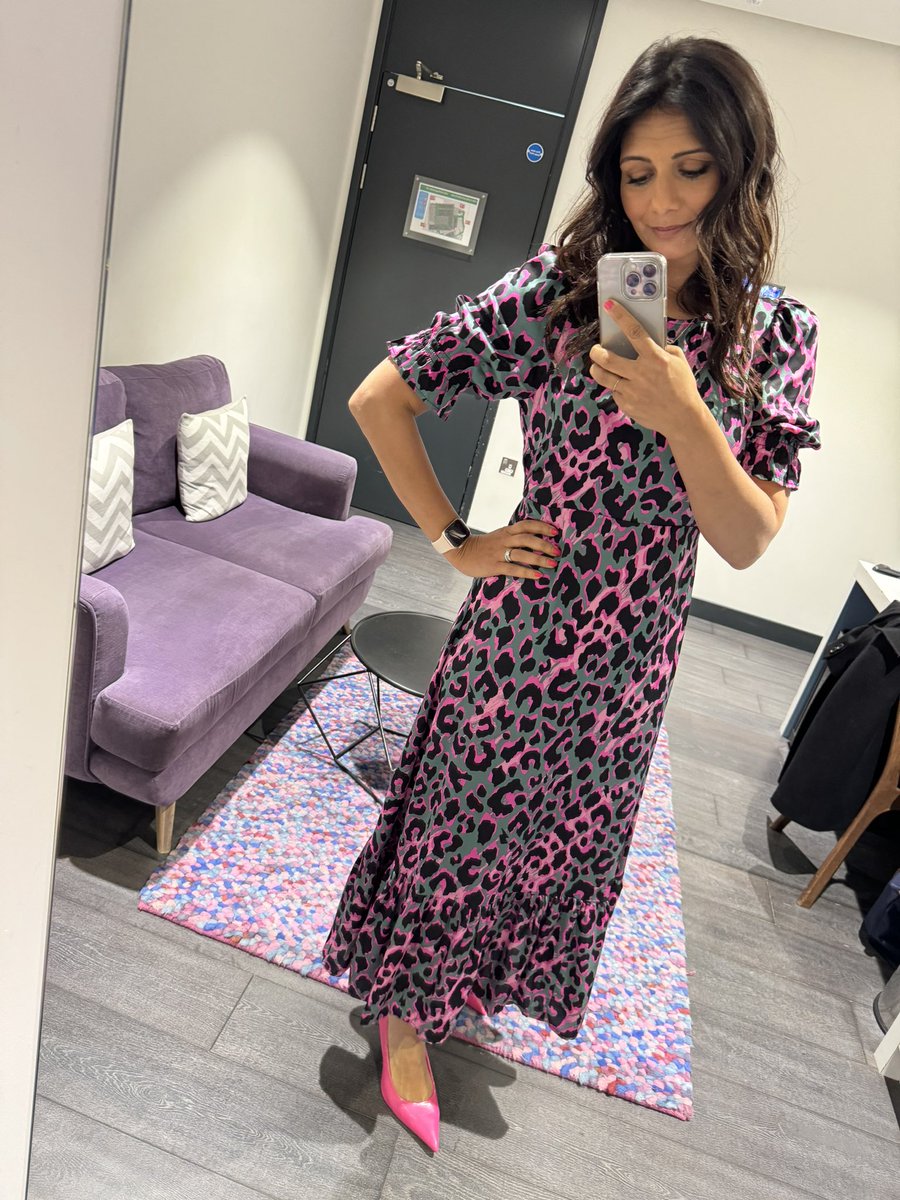 Great morning in @lorraine talking all things in the health headlines. Catch up on @ITVX #breastcancer #rheumatoidarthiritis #depression Wearing a little bit of @ScampandDude