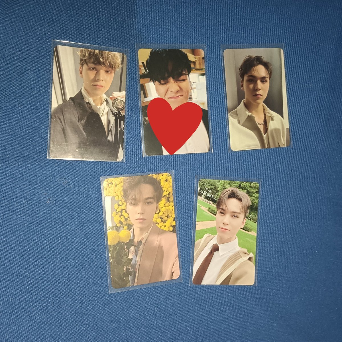 shuappycart's tweet photo. update : 
going seventeen make it happen reserved . :)) https://t.co/NeVfMSB3YY