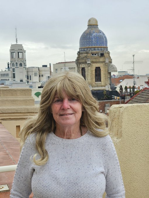 No makeup.  Just me in Madrid!! https://t.co/jASTaAHPnR