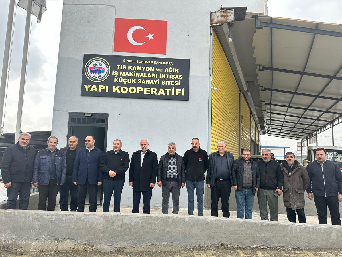 Bizleri <a href="/EvrenKoop/">Evren Sanayi Sitesi Yapı Kooperatifi</a> hizmet binamızda ziyaret eden Şanlıurfa <a href="/rprefahpartisi/">Yeniden Refah Partisi</a>  Karaköprü Belediye Başkan Adayı Sn. <a href="/nihatcftc/">Nihat ÇİFTÇİ</a> ye nazik ziyaretleri için şahsım ve yönetim kurulum adına teşekkür ediyor, çalışmalarında başarılar diliyorum.