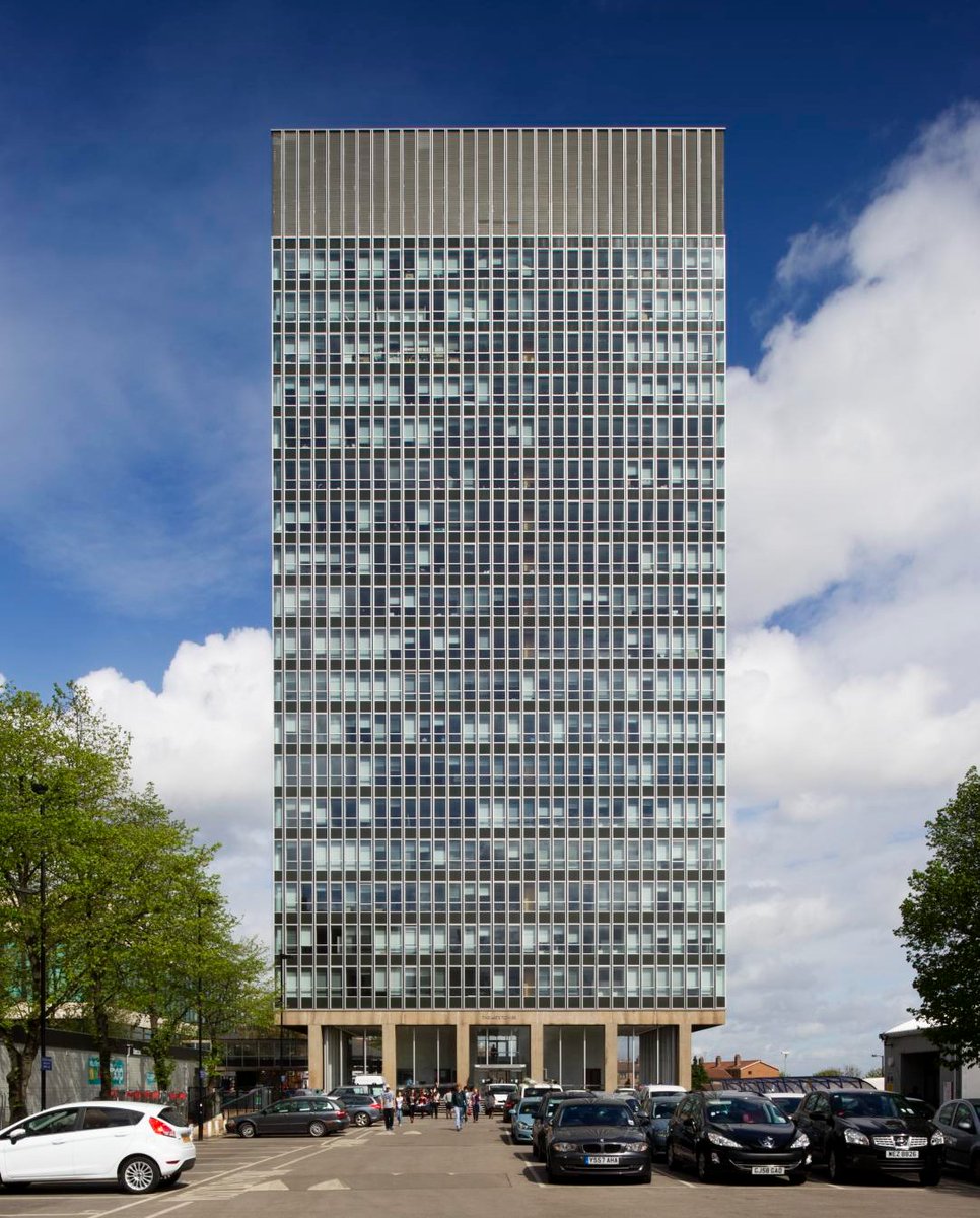 This 1960s Modernist icon stands at 78 metres tall, making it the second tallest building in Sheffield. 🏢 The Grade II* listed Arts Tower is part of the University of Sheffield and is home to the world's largest paternoster lift.